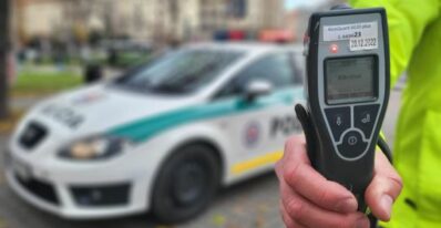 alkoholtester tester strednaW Vodiči, viete, ako si vypočítať množstvo alkoholu v krvi?