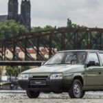 Favorit dnes Nostalgia je veľmi silná a platí to aj pri autách. Koľko dnes stoja autá našich otcov?