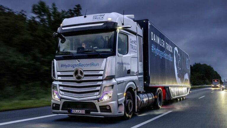 Vodíkový kamión má rekord. Na jedno tankovanie prešiel 5-krát menej ako diesel. Zato 4-krát drahšie - Doprava - Auto - Pravda