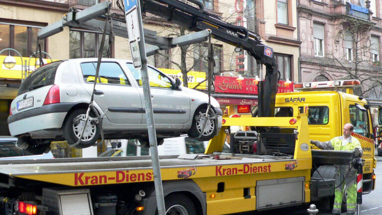 Nemecko: Ústavný súd zakročil proti ‘vydieračským‘ poplatkom za odťah - Magazín - Auto - pravda.sk