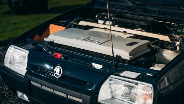Škoda Eltra 151: Poznáte elektrický Favorit? Enyaq predbehol o tri dekády - Magazín - Auto - pravda.sk