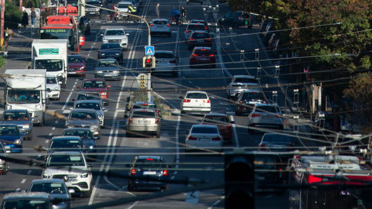 Boj proti autám v Bratislave: buspruh by mal pribudnúť na jednej z najrušnejších ciest - Doprava - Auto - Pravda