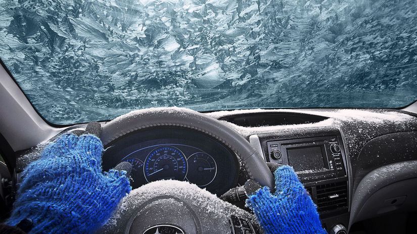 auto zima 04 clanokW Viete ako správne zahriať motor v tuhých mrazoch? Dáme vám návod