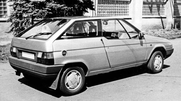 Škoda Favorit Coupé: Takto ho nepoznáte. Na linky sa totiž nikdy nedostal - Magazín - Auto - pravda.sk