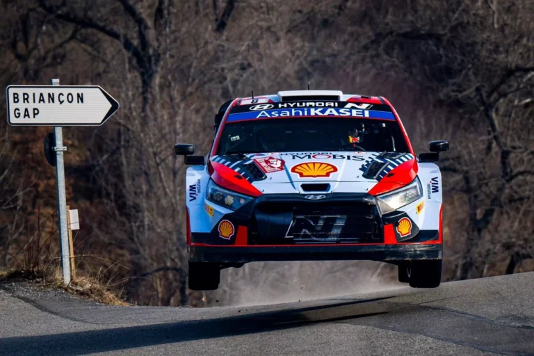 Rallye Monte Carlo, v cíli: Neuville vyhrál a bral všechny body  | Auto.cz