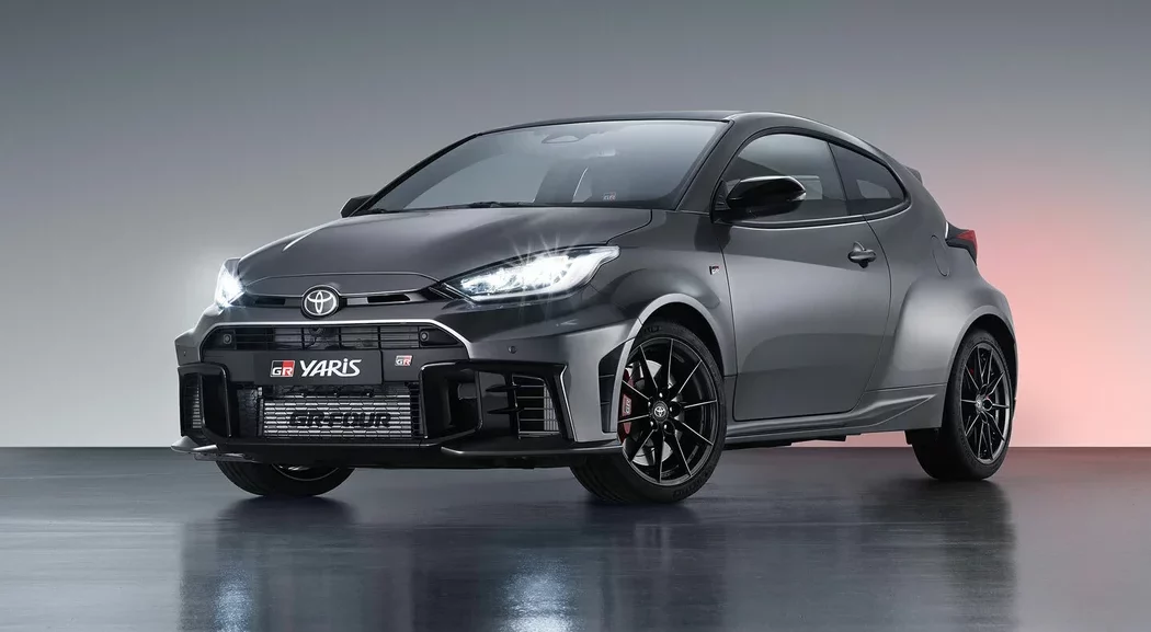 Toyota Yaris Toyota GR Yaris prešla faceliftom. Má starostlivo ladenú automatickú prevodovku