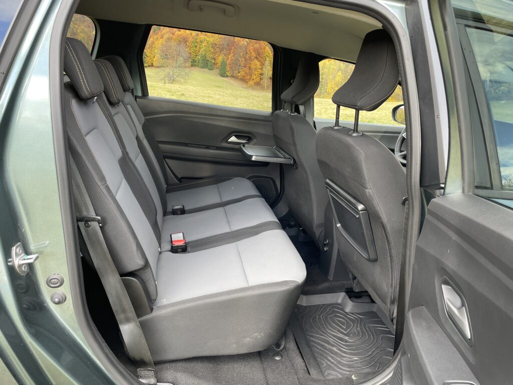 Dacia Jogger Extreme 12 Test Dacia Jogger EXTREME TCe ECO-G 100 (LPG): Štýlový kombík s mamutím dojazdom