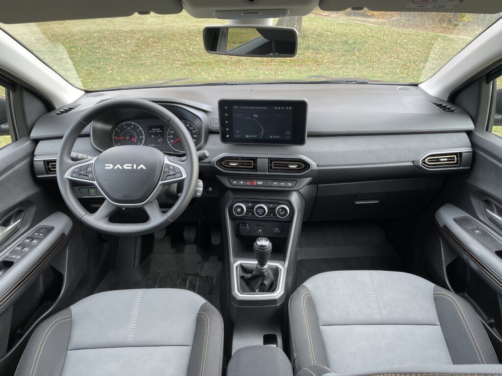 Dacia Jogger Extreme 8 1 Test Dacia Jogger EXTREME TCe ECO-G 100 (LPG): Štýlový kombík s mamutím dojazdom