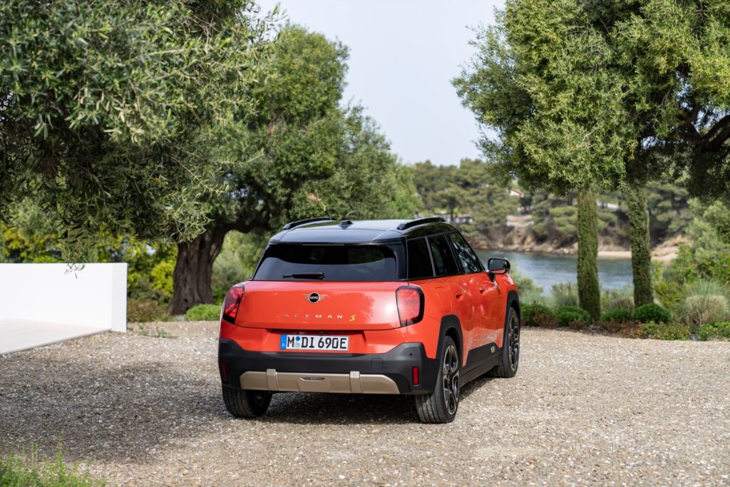 mini aceman 3 MINI Aceman: Klasická elegancia v elektrickom balení