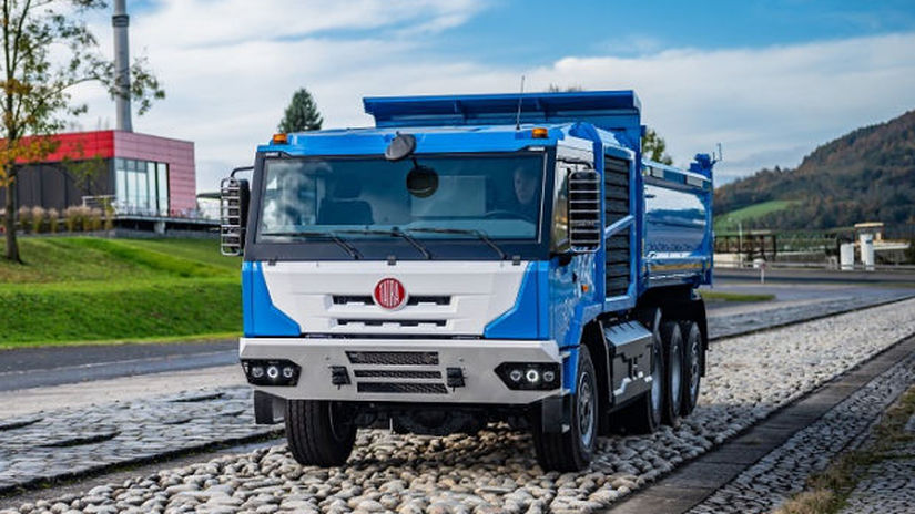 tatra force e drive 8x8 01 clanokW Tatra Force e-Drive 8x8: Po vodíku prichádzajú batérie