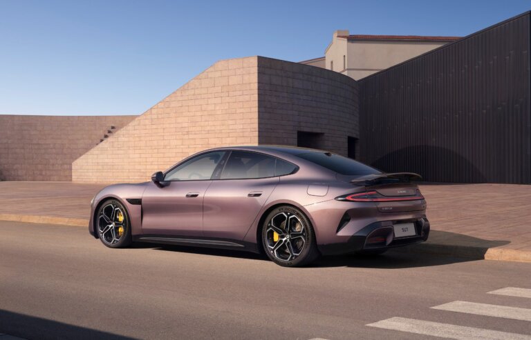 Nestačili počítať. Za 30 minút im prišlo 50-tisíc objednávok na nové auto