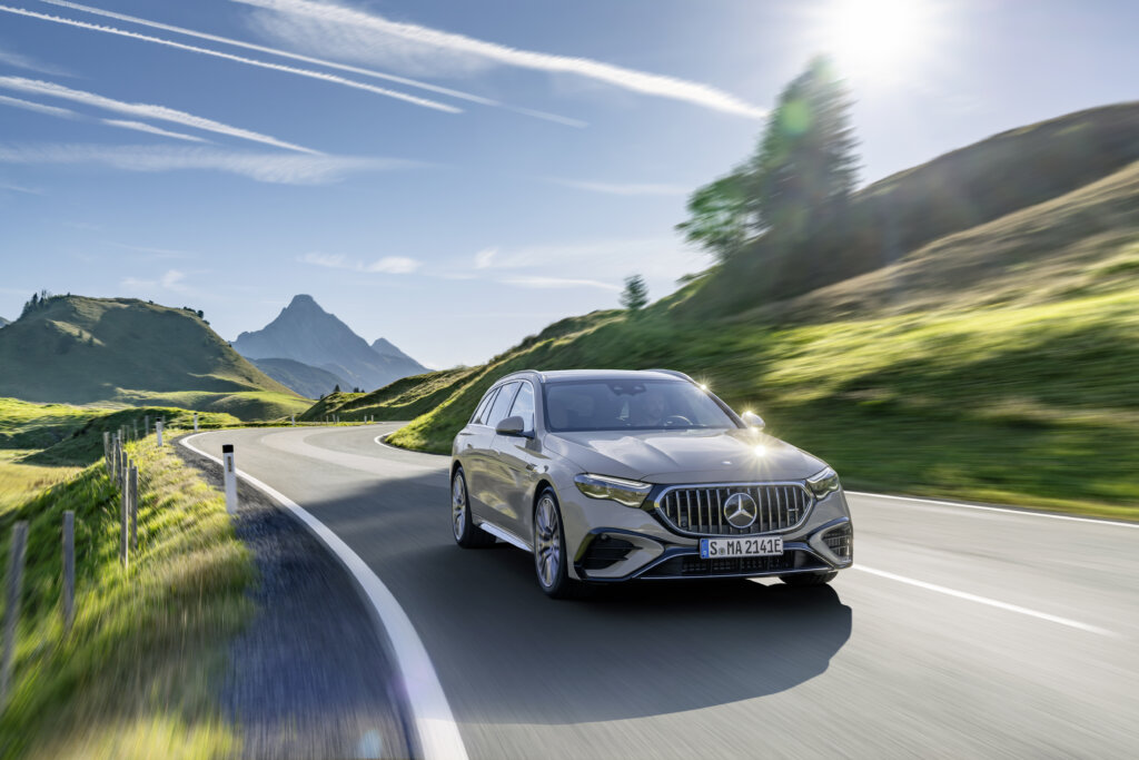 Mercedes-AMG E 53 HYBRID 4MATIC+