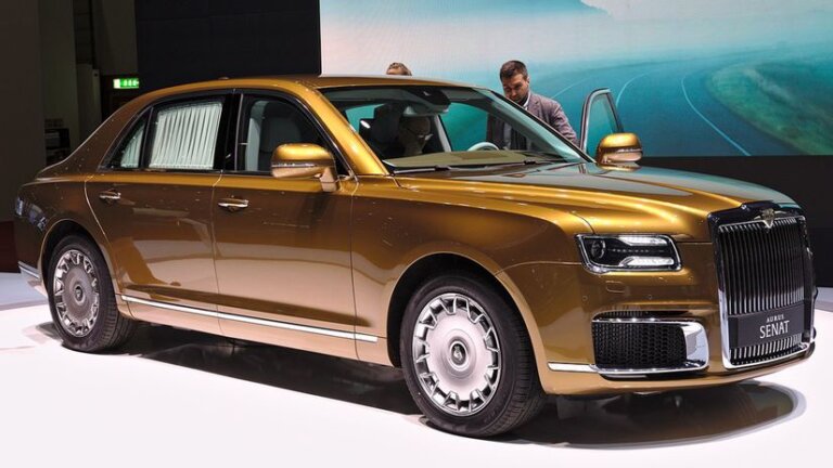 Rusko začne limuzíny Aurus vyrábať v bývalej fabrike Toyoty - Magazín - Auto - Pravda