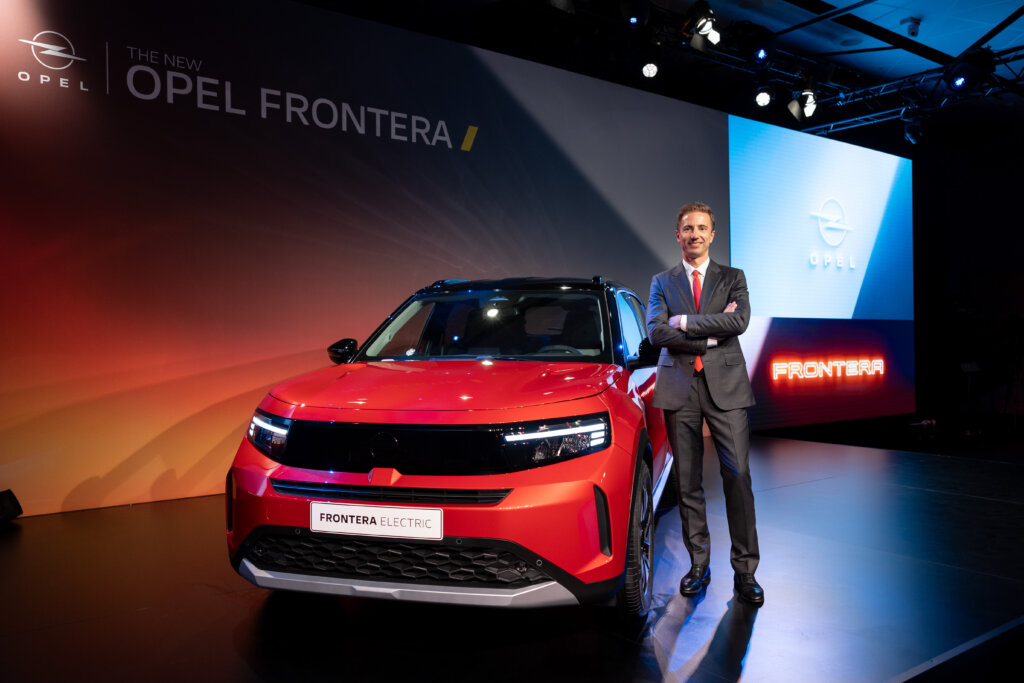 Opel Frontera: oficiálne zo svetovej premiéry v Istambule. Toto o nej vieme
