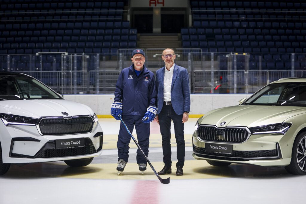 Škoda Auto Slovensko, dlhodobý partner slovenského hokeja, poskytla SZĽH flotilu 15 vozidiel, vrátane 100% elektrického SUV Enyaq