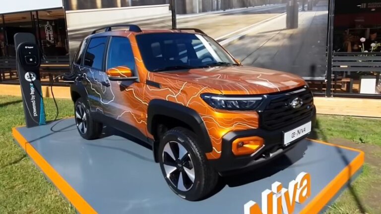 Lada e-Niva: Toto auto nemali Rusi ani vytiahnuť z garáže. Ešte sa ním chvália - Magazín - Auto - Pravda