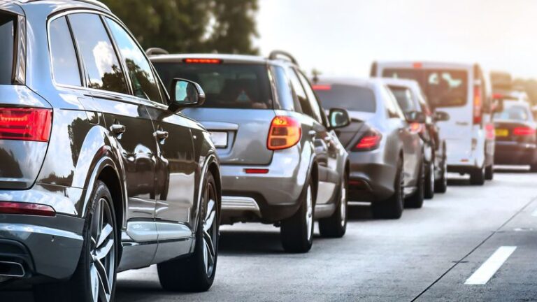 Aká je bezpečná vzdialenosť za autom pred vami? Toto je odpoveď - Poradňa - Auto - Pravda