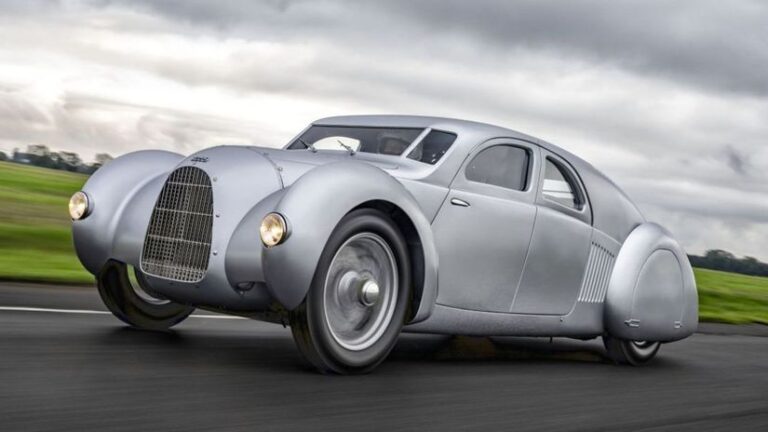 Audi dokončilo superauto po 90 rokoch. Má motor V16 a kabínu ako McLaren - Magazín - Auto - pravda.sk