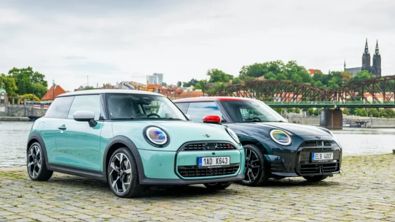 MINI Cooper S a SE (2024): Výkon, výbava, cena