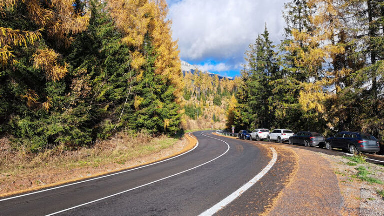 Na Ceste slobody vo Vysokých Tatrách treba opäť rátať s obmedzeniami - Doprava - Auto - Pravda