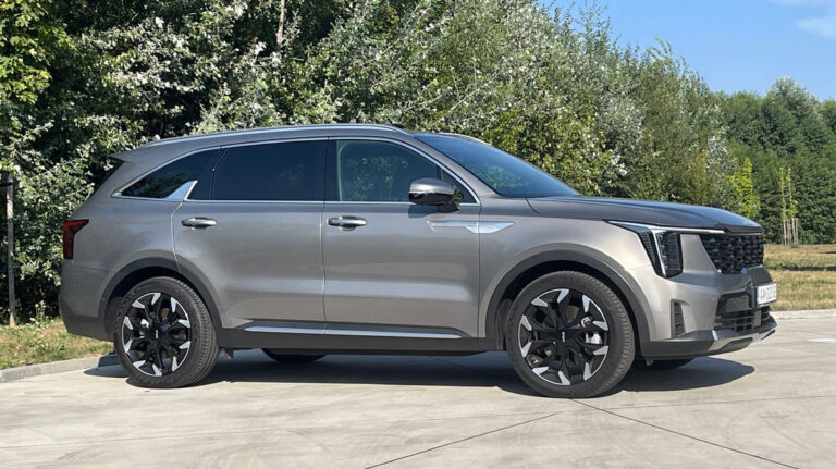 Test: Kia Sorento 2.2 CRDi AWD. Naozaj obrovské, naozaj úsporné, ale nie lacné - Testy - Auto - pravda.sk