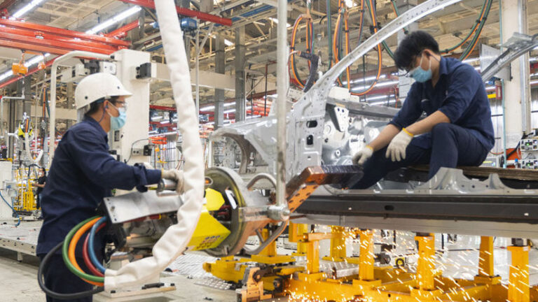 Vietnam je ‘nová Čína‘. Automobilky sa tam doslova hrnú - Magazín - Auto - Pravda