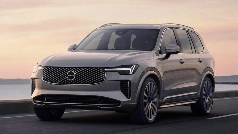 Volvo XC90: Spaľovacie SUV nie a nie ‘umrieť‘. Po dekáde dostalo ďalší facelift - Novinky - Auto - Pravda