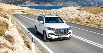 1d vychod ostrova Cesta za slnkom: So SsangYong Rexton na chorvátsky ostrov Rab