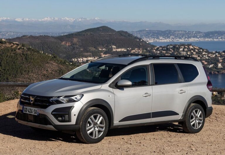 Auto Express: Ak potrebujete 7-miestne auto, týchto 10 odporúča britský magazín - Magazín - Auto - Pravda
