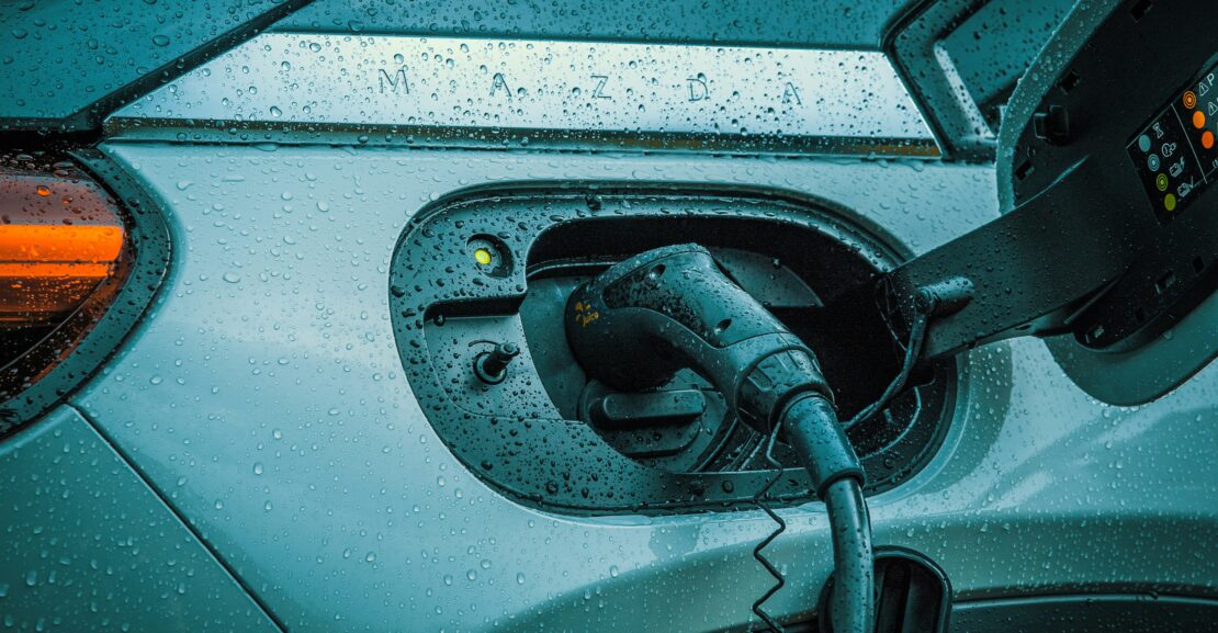 Elektromobil v zime: Ako zabezpečiť spoľahlivú prevádzku počas chladných mesiacov