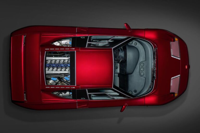 Giamaro Automobili: Taliani chystajú nové ‘Bugatti EB 110‘. Dostane motor snov - Magazín - Auto - pravda.sk