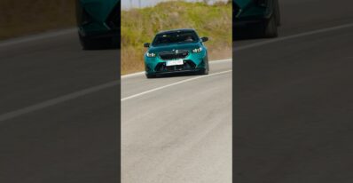 fedcf6760068d6b2d1c8d9fc7e56daa6 Videotest, recenzia, test: Aj napriek váhe je nové BMW M5 stále skutočne ostré šoférske zariadenie. #topspeedsk