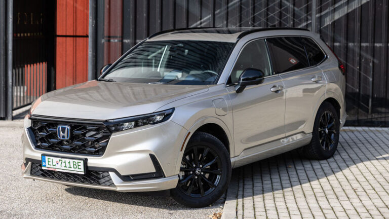 Test: Honda CR-V e:PHEV – niečo za niečo, ale v tichu a komforte - Testy automobilov - Auto - Pravda