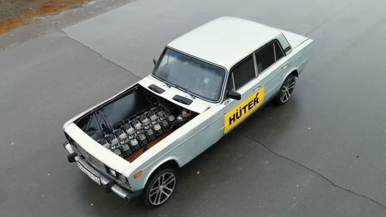 Rusi sa stále zabávajú. Postavili Ladu s motorom V16. Viac dymí, než sa hýbe - Magazín - Auto - Pravda