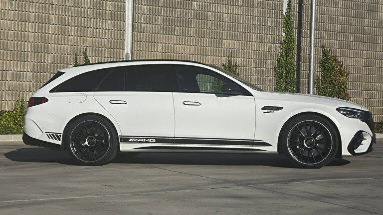 Test: Mercedes-AMG E 53 Hybrid. Kombi od AMG je fakt drahé, ale dáva zmysel - Testy automobilov - Auto - Pravda