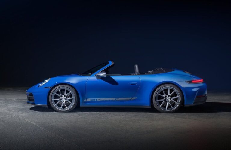 Porsche 911 Carrera T: Facelift vylepšil len detaily. Ale do ponuky pribudol kabriolet - Novinky - Auto - Pravda