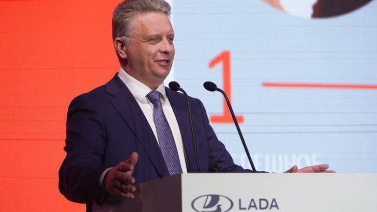 Šéf Avtovazu: V Rusku padne v roku 2025 trh s autami takmer o tretinu - Magazín - Auto - Pravda