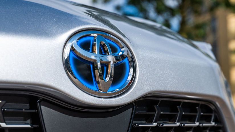 toyota yaris cross clanokW Najhodnotnejšou automobilovou značkou je Toyota