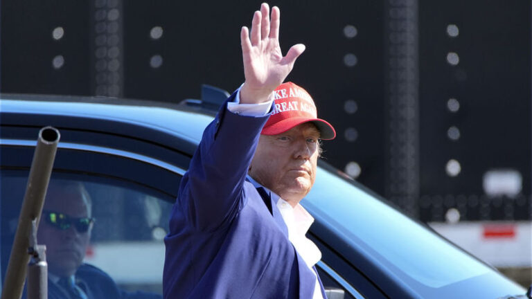 Trump desí európske aj japonské automobilky. Všetko chce vyrábať v USA - Magazín - Auto - Pravda