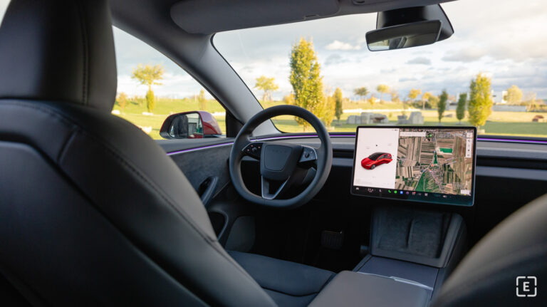 Tesle výrazne klesajú predaje v EÚ. Aké sú dôvody a dokážu dieru zaplniť iné automobilky?