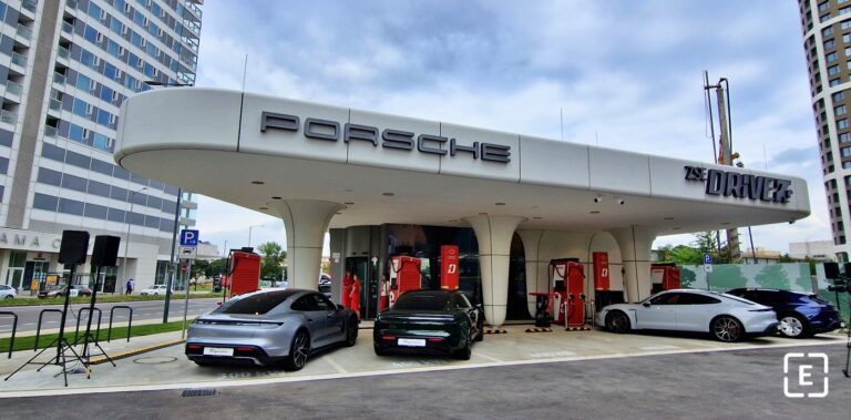 Integrácia elektromobilov do elektrickej siete prináša zaujímavé výsledky. Majitelia môžu ušetriť nemalé peniaze