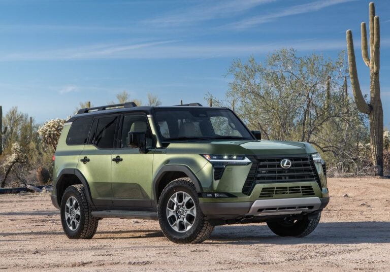 Lexus GX: Luxusný ‘Land Cruiser’ je po modernizácii ešte terénnejší a honosnejší - Novinky - Auto - Pravda