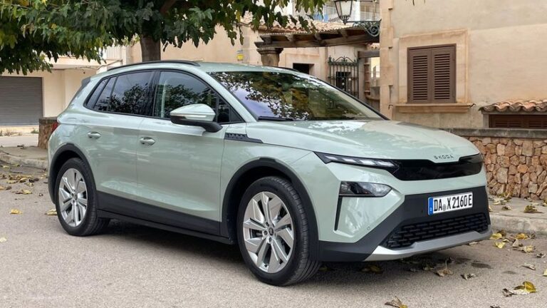 Prvá jazda: Škoda Elroq – ‘krátky Enyaq‘ jazdí výborne. Konkurentom dá zabrať  - Testy automobilov - Auto - Pravda