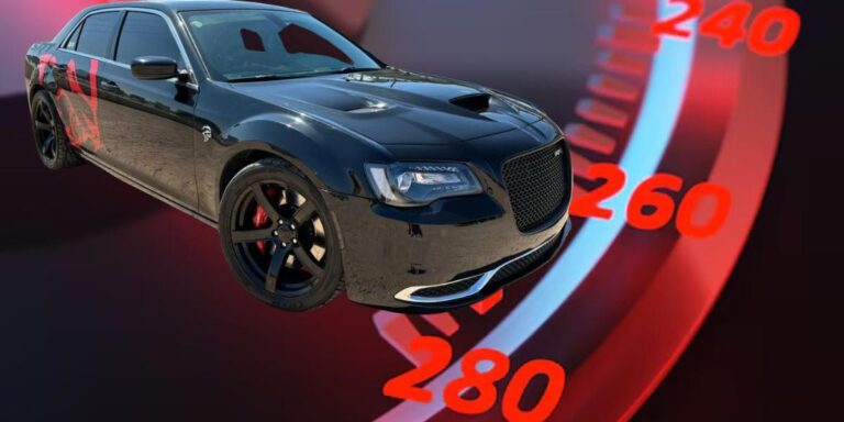 Šialená policajná naháňačka: Vodičovi 470-koňového Chrysleru namerali 280 km/h!