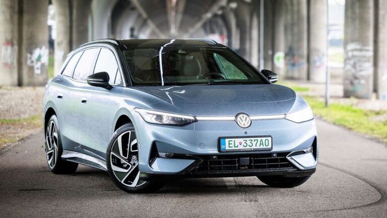 Test VW ID.7 Tourer: Dizajnom nenadchne, komfortom očarí - Testy automobilov - Auto - Pravda