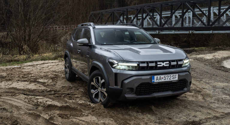Test Dacia Duster LPG Camper: Na veľký výlet stačia plné nádrže
