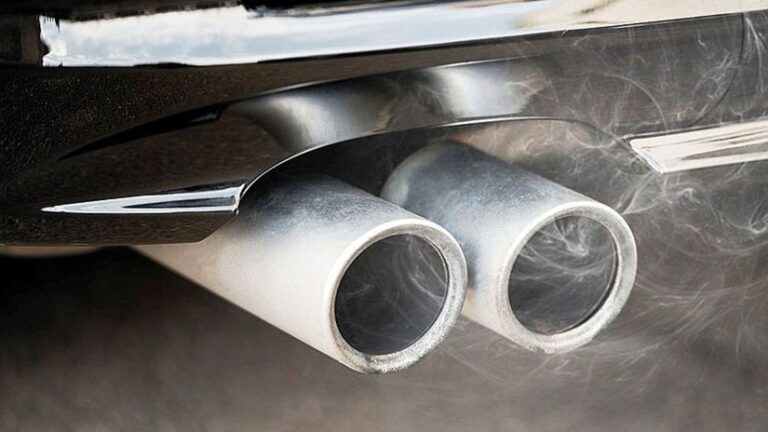 Absurdné: EÚ ‘vezme‘ miliardu eur vlastným automobilkám a dá ju Tesle   - Magazín - Auto - Pravda