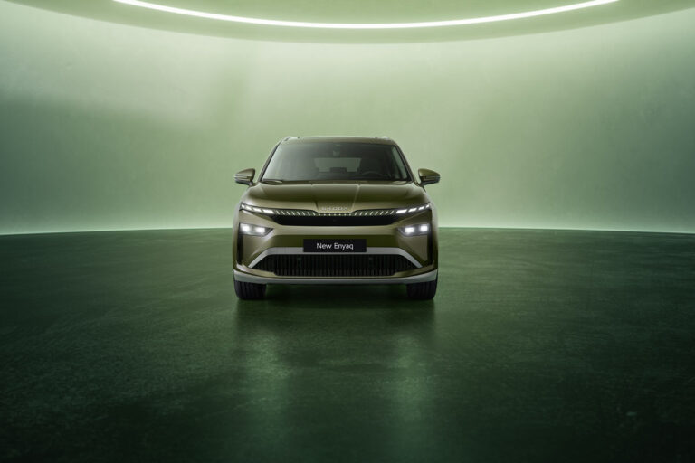 Prvý dotyk: Vynovenú Škodu Enyaq sme si pozreli naživo - Novinky - Auto - Pravda