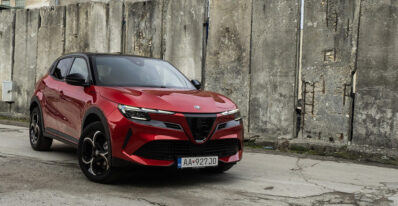 Alfa Junior Ibirda 3 1140x624 1 Test Alfa Romeo Junior Ibrida: Keď štýl rozhoduje