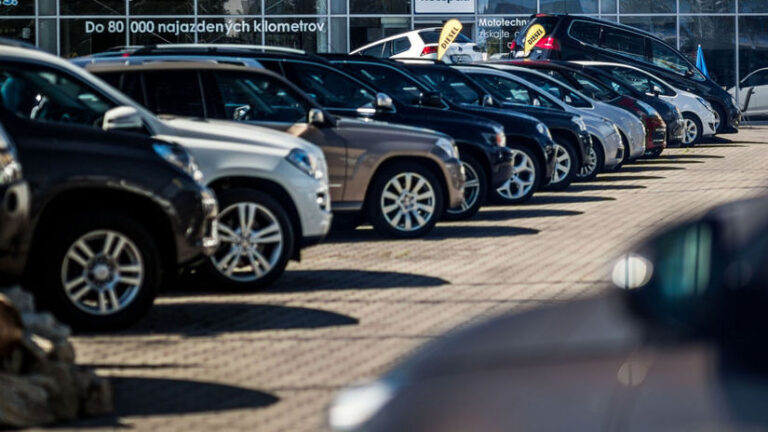 Ojazdené autá vlani zdraželi. Priemerná cena prekonala magickú hranicu - Magazín - Auto - Pravda